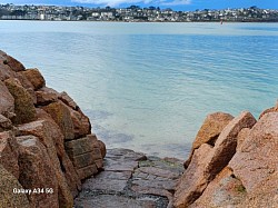 Plage et pêche à 50 m